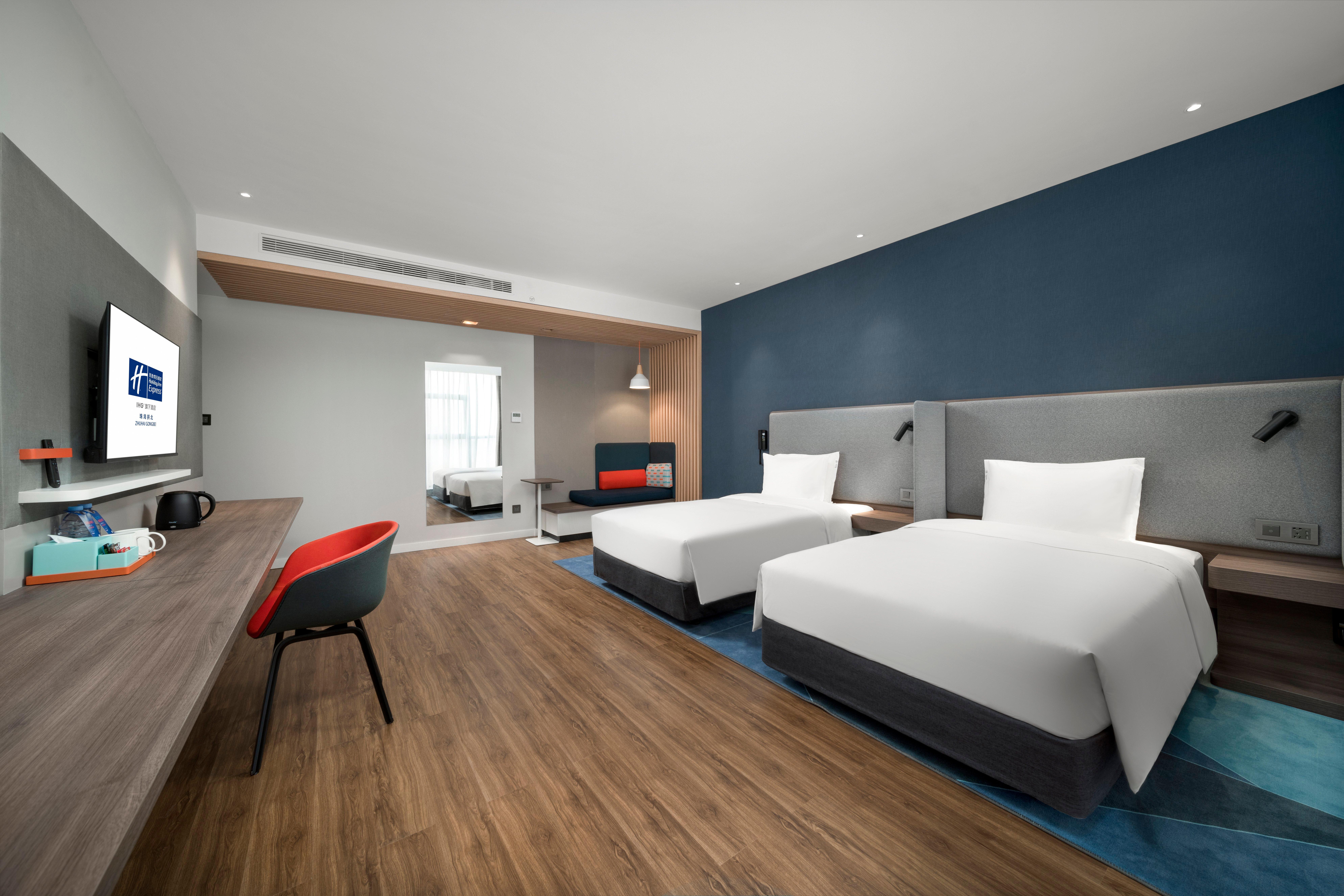 Holiday Inn Express Zhuhai Gongbei, an IHG Hotel Bagian luar foto