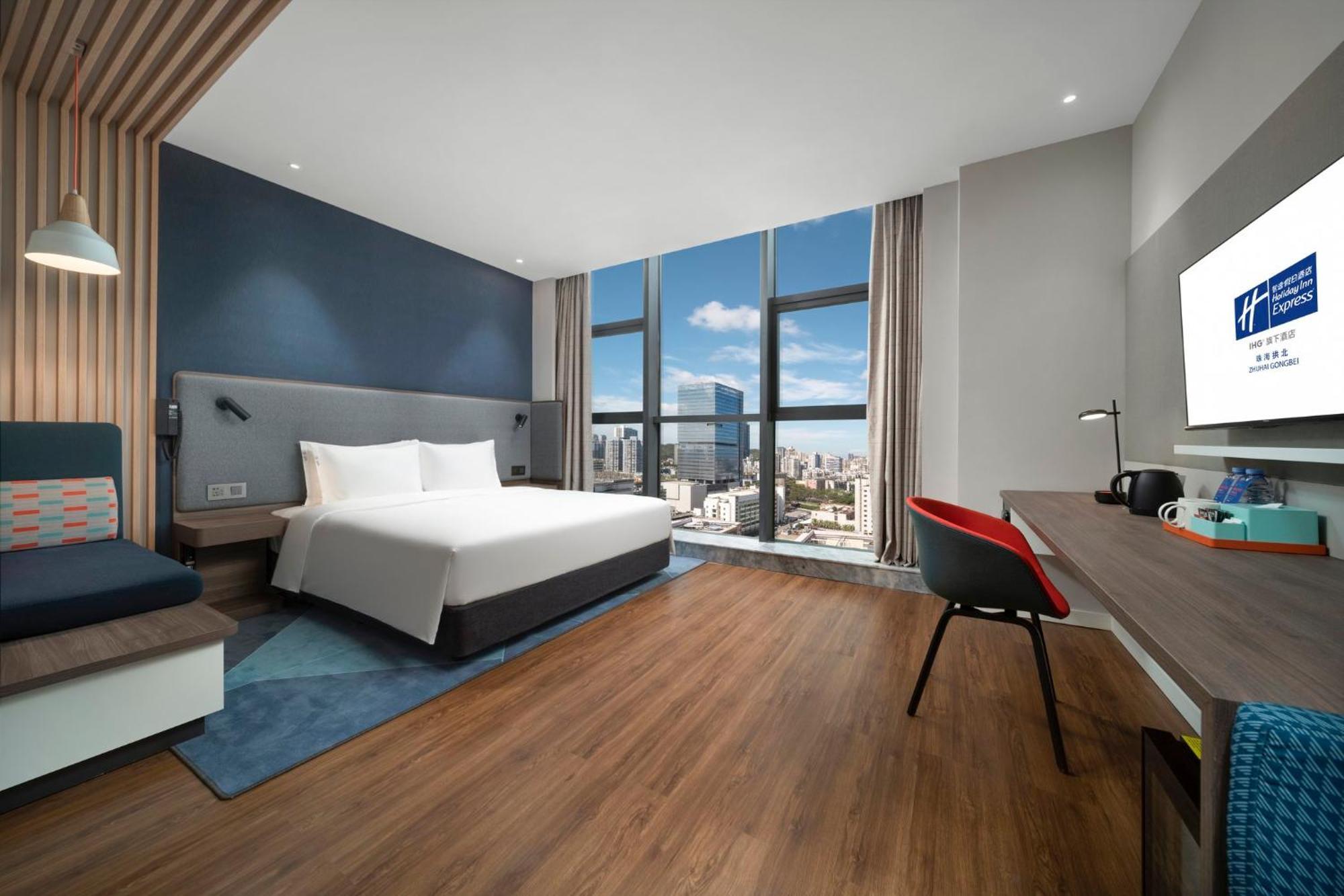 Holiday Inn Express Zhuhai Gongbei, an IHG Hotel Bagian luar foto